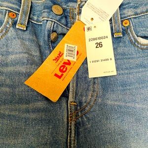 Classic Levi’s Nordstrom Wedgie fit